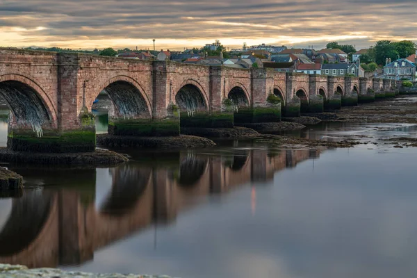 Berwick Tweed Northumberland Ngiltere Deki Tweed Nehri Üzerindeki Eski Köprü — Stok fotoğraf
