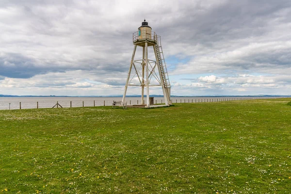 Chmury Nad Latarnią Morską East Cotes Silloth Kumbria Anglia — Zdjęcie stockowe