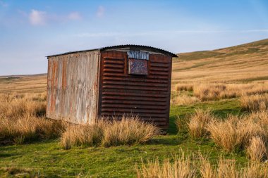 Batı Stonesdale, Kuzey Yorkshire, İngiltere yakınlarında terk edilmiş bir arazi karavanı.