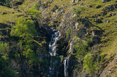 Low Haygarth yakınlarındaki Howgill Şelalesi 'nde Cautley Spout Şelalesi, Yorkshire Dales Ulusal Parkı, Cumbria, İngiltere, İngiltere