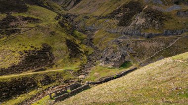 Blakethwaite Smelt Mill 'in kalıntıları Gunnerside, North Yorkshire, İngiltere yakınlarında.