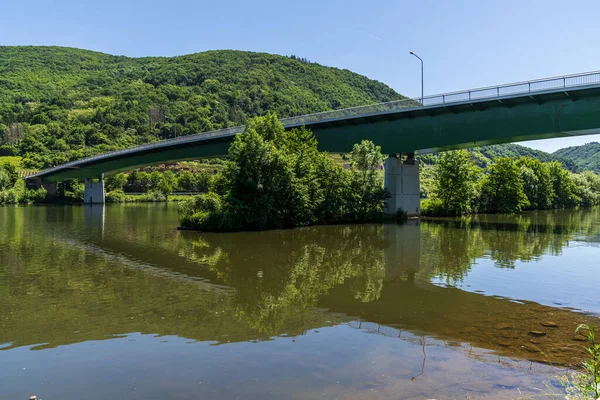 Brücke Über Die Mosel Zwischen Loef Und Alken Rheinland Pfalz — Stockfoto