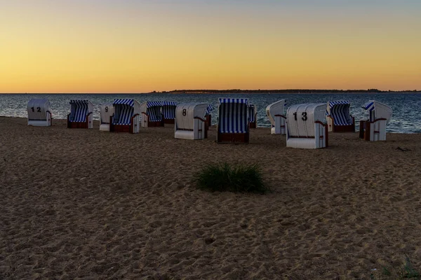 Tarde Mar Báltico Con Sillas Playa Playa Hohen Wieschendorf Mecklemburgo — Foto de Stock