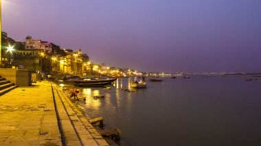 Varanasi Şehri ve Ganj Nehri