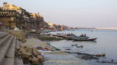 Varanasi Şehri ve Ganj Nehri