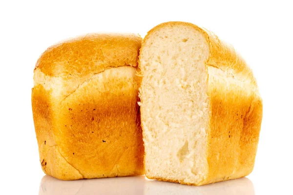 Dvě Poloviny Bílého Pšeničného Chleba Příchutí Zblízka Izolované Bílém — Stock fotografie