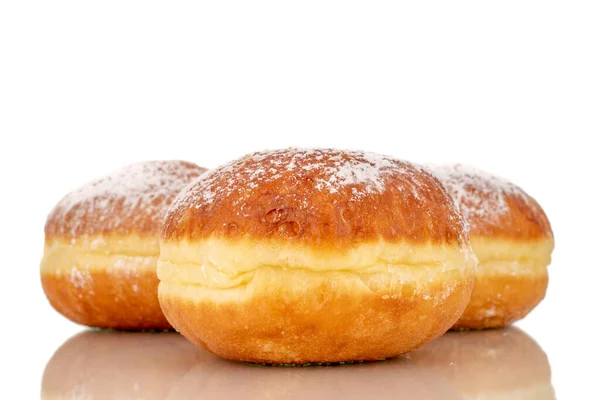 Три Сладких Пончика Джемом Макро Изолированные Белом Фоне — стоковое фото
