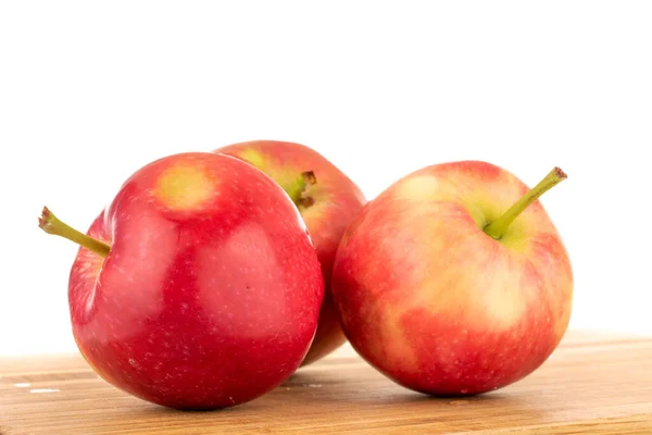 Three Red Sweet Apples Kitchen Board Close White Background — Foto de Stock