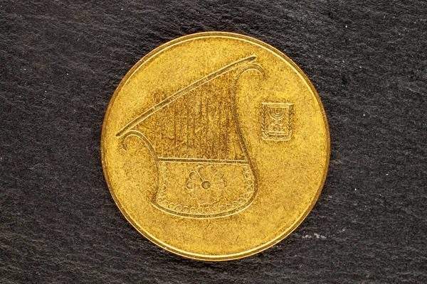 One Israeli Metal Coin Slate Stone Close Top View — Φωτογραφία Αρχείου