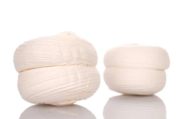 Zwei Süße Weiße Marshmallows Makro Isoliert Auf Weißem Hintergrund — Stockfoto