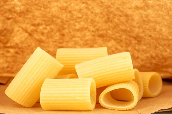 Vários Canelones Amarelos Crus Saco Papel Macro — Fotografia de Stock