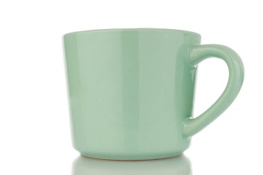 Bir seramik bardak, makro, beyaz arka planda izole edilmiş..