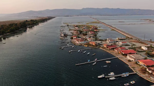 Luftaufnahme Von Tourlida Traditionelle Fischersiedlung Der Lagune Von Mesologgi Aitoloakarnania — Stockfoto