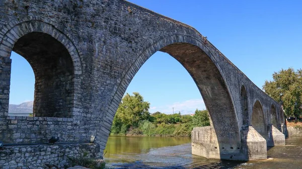 Старый Каменный Мост Арты Река Арахтос Эпир Греция — стоковое фото