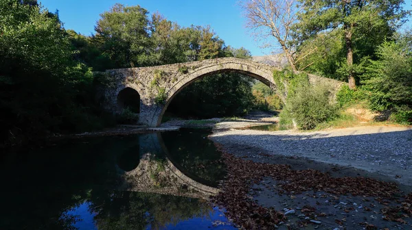 Старый Каменный Мост Кабер Ага Река Загоритикос Загори Эпир Греция — стоковое фото