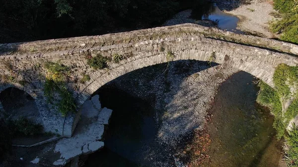 Starý Kamenný Most Kaber Aga Řeka Zagoritikos Výhled Letecké Drony — Stock fotografie
