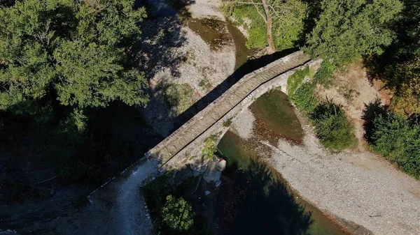 Eski Taş Köprü Kaber Ağa Zagoritikos Nehri Hava Aracı Manzarası — Stok fotoğraf