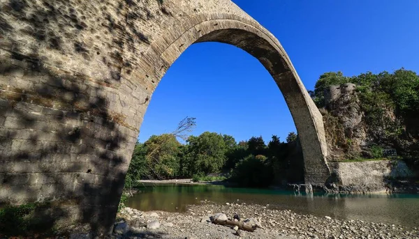 Oude Stenen Brug Van Konitsa Aoos Rivier Epirus Griekenland — Stockfoto