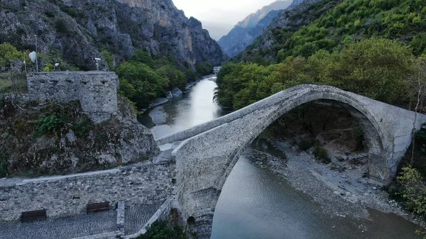 Stary Kamienny Most Konitsa Rzeka Aoos Widok Lotu Ptaka Epirus — Zdjęcie stockowe