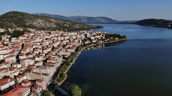 Kastoria Stad Aan Het Meer Van Orestiada Uitzicht Drone Vanuit — Stockfoto