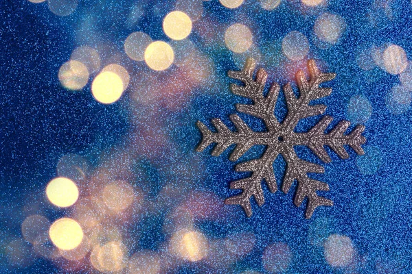 Flocon Neige Doré Sur Fond Bleu Paillettes Modèle Carte Noël — Photo