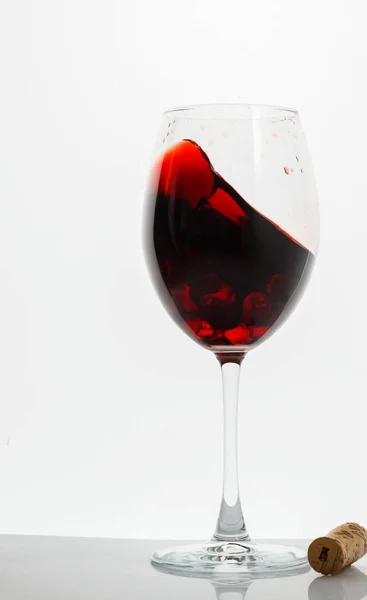 Copa Cristal Con Vino Tinto Vino Tinto Salpicaduras Copa Vino —  Fotos de Stock