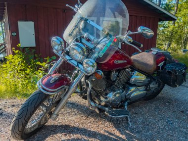 Finlandiya. Turku. 3 Temmuz 2021 Motosikletinin doğası gereği. Motosikletlilerin yaz toplantısı konsepti..