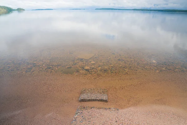 Transparent Water Reservoir You Can See Rocky Bottom — Stock Photo, Image