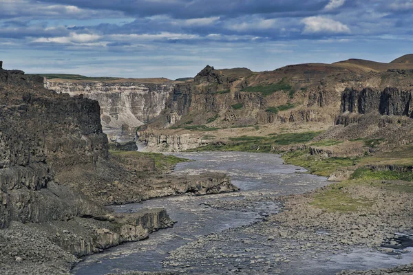 Incredibile Canyon Con Fiume Che Scorre Ghiandaia — Foto Stock