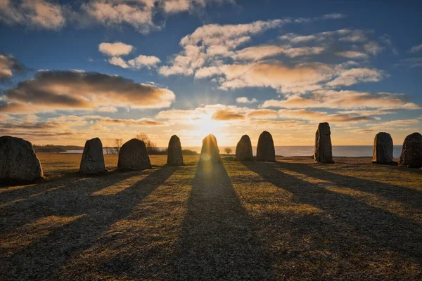 Ales Stenar Megalitiskt Monument Nära Ystad Långa Skuggor Och Magiskt — Stockfoto