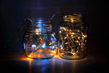 Cam Kavanozda Peri Işığı, Karanlıkta, Alçak Anahtarlı Fotoğrafçılık