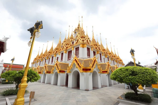 Loha Prasat Wat Ratchanaddaram Bangkok Beautiful Architecture Thailand — Fotografia de Stock