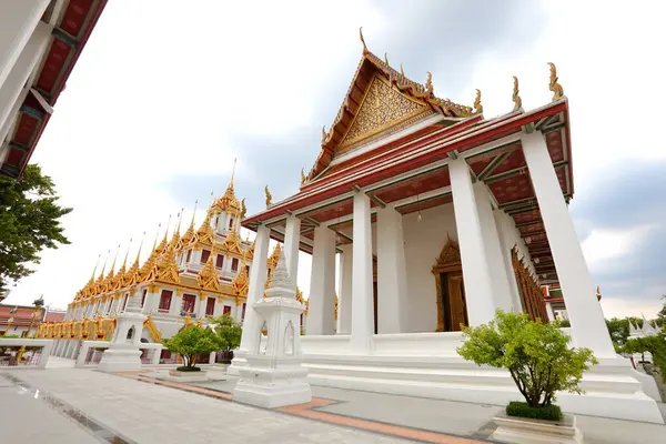 Church Loha Prasat Wat Ratchanaddaram Bangkok Beautiful Architecture Thailand — 스톡 사진