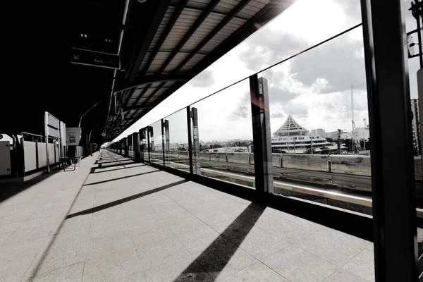 Black White Walkway Platform Train Station — Stock Photo, Image