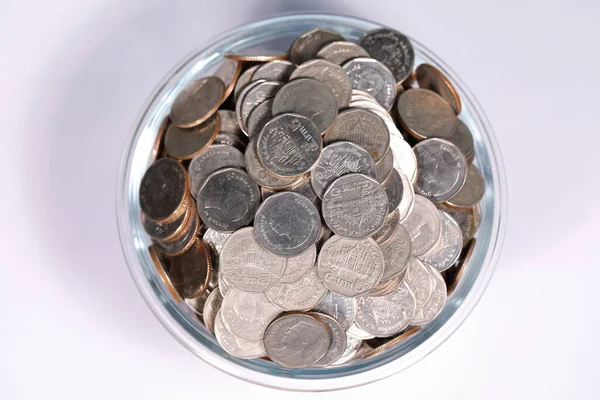 Five Thai Baht Coins Glass Cup View — Stockfoto