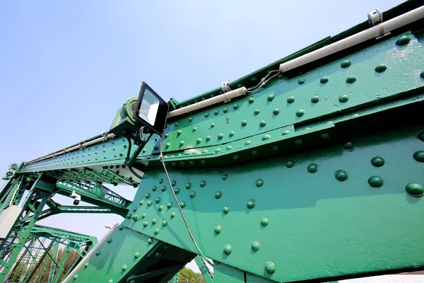 Beautiful Old Green Bridge Steel Structures — Fotografia de Stock