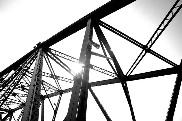 Beautiful Old Green Bridge Steel Structures Evening Black White — Stockfoto