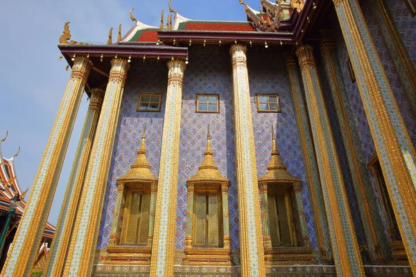 Okno Prasat Phra Thep Bidon High Thai Architektura Období Rattanakosin — Stock fotografie