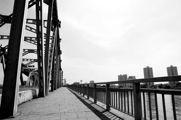 Puente Estructural Acero Puente Bangkok Sobre Río Chao Phraya —  Fotos de Stock