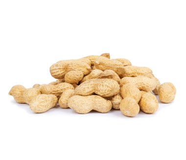 Beyaz arka plan üzerinde izole kabuk fıstık yığını