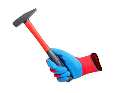 Eldivenli elini tutan beyaz arka plan üzerinde izole bir çekiç