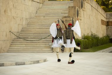 Atina-Yunanistan, 13 Eylül 2015 Sintagma Meydanı askerleri Yunan parlamentosu önünde nöbet değişimi gerçekleştirdi