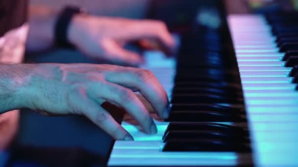 Klasik Organ Piyano Anahtarları Çalıyor — Stok video