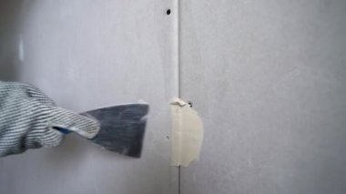 Sıva Eklemleri Sıva Doldurucu ile Dolduruluyor