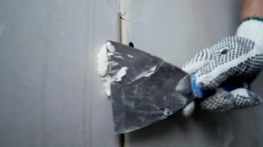 Sıva Eklemleri Sıva Doldurucu ile Dolduruluyor