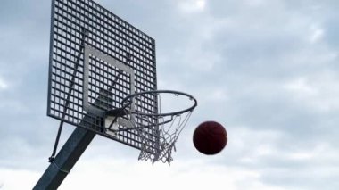 Basketbol Hoop 'a Düşüyor, Yavaş Hareket