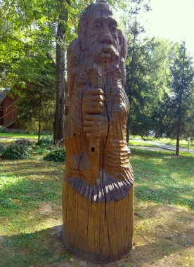 Khmil 'nyk, Vinnytsia Oblastı, Ukrayna, park tasarımı, ahşap figür büyükbaba