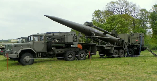 Almanya, Berlin, Askeri Tarih Müzesi, Ordu Askeri Anti-Füze Kompleksi MGM-31 Pershing 1A
