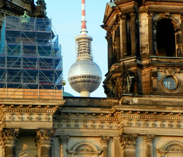 Γερμανία Βερολίνο Καθεδρικός Ναός Βερολίνου Και Πύργος Τηλεόρασης Βερολίνου — Φωτογραφία Αρχείου