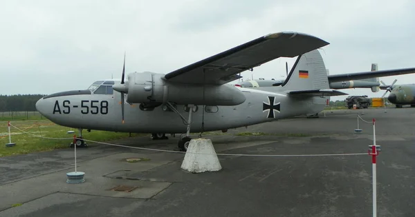 Veja fotos incríveis de aviões de guerra em manobras evasivas [galeria] -  TecMundo